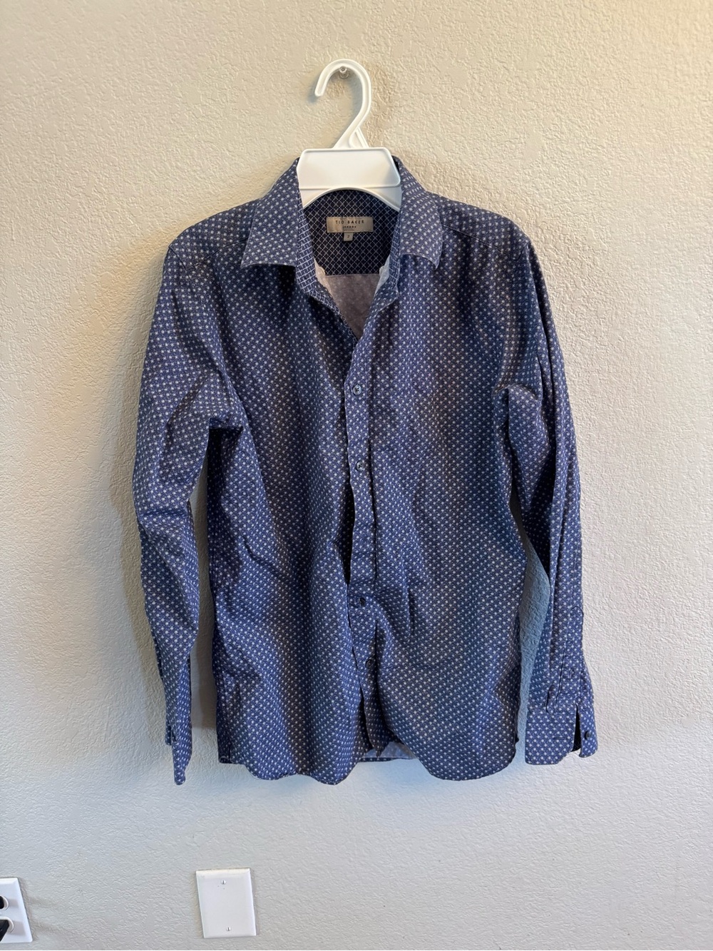 Ted Baker London Men's Size 2 (US Small) Blue Geometric Micro Print Long Sleeve